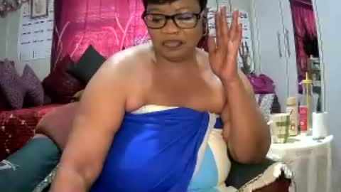 itumeleng74 online show from July 17, 2026, 9:16 am