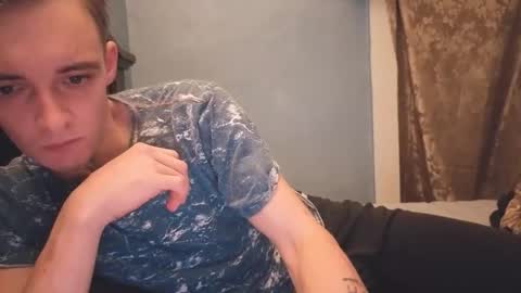 itzd123 online show from March 25, 2026, 5:35 am