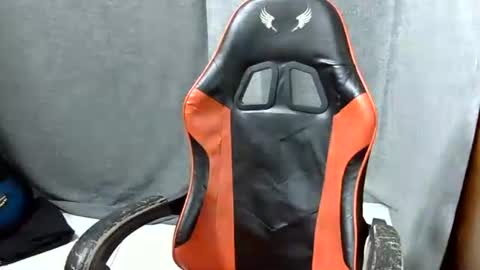 Snapshot of itzme_jhonfred chatting on May 7, 2026, 11:37 am Jhonfred online show from May 7, 2026, 11:37 am