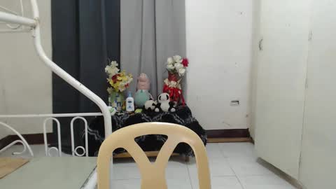 Snapshot of itzme_jhonfred chatting on May 10, 2026, 11:48 am Jhonfred online show from May 10, 2026, 11:48 am