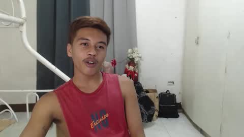 Snapshot of itzme_jhonfred chatting on May 28, 2026, 11:51 am Jhonfred online show from May 28, 2026, 11:51 am