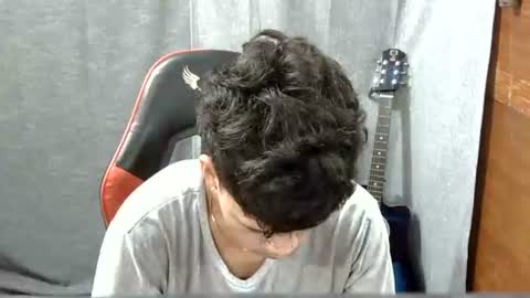 Snapshot of itzme_john chatting on May 3, 2026, 1:44 am itzme_john online show from May 3, 2026, 1:44 am