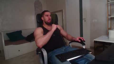 IvanHydee online show from February 2, 2026, 5:50 am