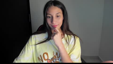 ivanna_essis online show from January 5, 2025, 4:36 am