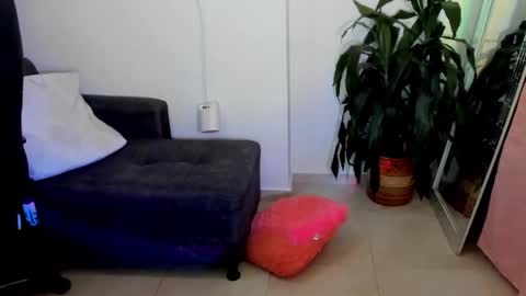 ivanna_essis online show from October 23, 2025, 2:33 am