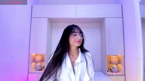 Snapshot of ivannawest_ chatting on December 2, 2025, 6:08 am Ivy online show from December 2, 2025, 6:08 am