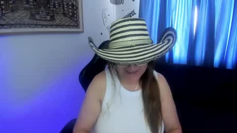 IVETTE online show from May 3, 2026, 2:12 pm