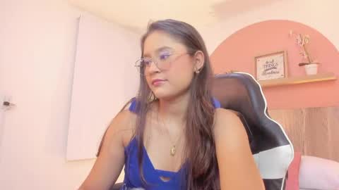 Snapshot of ivette_swan chatting on May 30, 2026, 9:34 pm I V E T T E online show from May 30, 2026, 9:34 pm