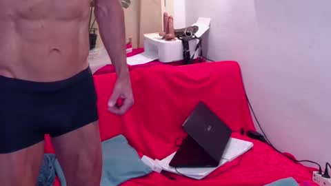 ivonneanddom online show from June 25, 2026, 8:52 am