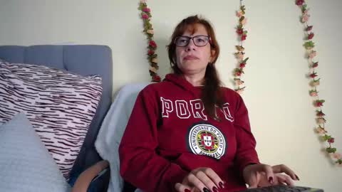 Ivonne online show from May 13, 2026, 10:17 pm