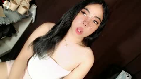 ivory_delight online show from June 10, 2026, 5:07 am