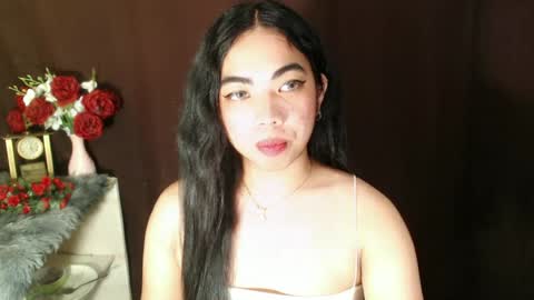 ivory_delight online show from June 19, 2026, 10:57 pm