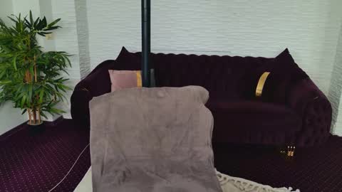 Snapshot of ivoryswan chatting on October 24, 2025, 5:04 am Celine online show from October 24, 2025, 5:04 am