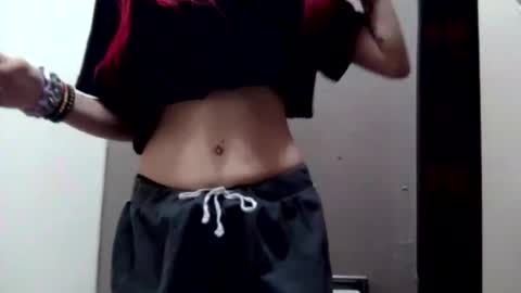 ivorytrixx online show from January 17, 2026, 6:44 pm