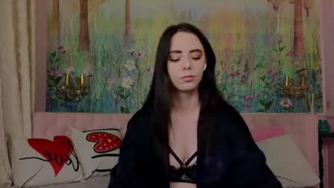 ivorywood_ online show from June 11, 2026, 6:50 pm