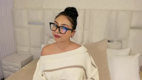 Snapshot of ivtt_love chatting on May 12, 2026, 12:57 pm IVET online show from May 12, 2026, 12:57 pm