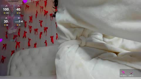 Ivy online show from April 13, 2026, 9:42 pm