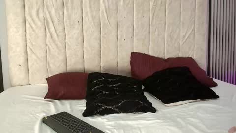 Snapshot of ivy_and_joseph chatting on September 21, 2025, 8:21 pm ivy_and_joseph online show from September 21, 2025, 8:21 pm