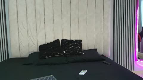 Snapshot of ivy_and_joseph chatting on October 3, 2025, 8:28 pm ivy_and_joseph online show from October 3, 2025, 8:28 pm