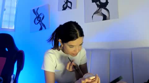 Snapshot of ivy_and_joseph chatting on November 8, 2025, 1:33 pm ivy_and_joseph online show from November 8, 2025, 1:33 pm