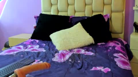 Ivy  online show from July 29, 2026, 1:59 am