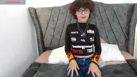 ivy_fantasy69 online show from May 25, 2026, 6:47 pm