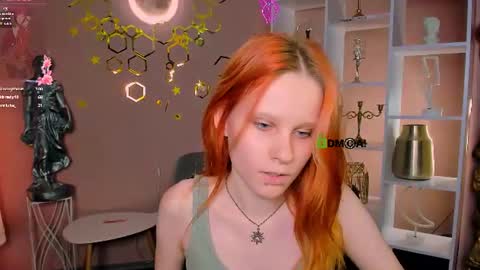 Snapshot of ivy_frost chatting on June 27, 2026, 3:39 pm Ivy online show from June 27, 2026, 3:39 pm