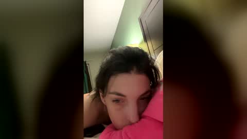 ivy_rose90 online show from March 11, 2026, 5:24 am