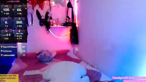 Snapshot of ivy_rosse chatting on March 8, 2025, 6:47 pm You can find more of me here online show from March 8, 2025, 6:47 pm