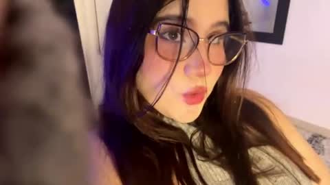 I V Y online show from July 22, 2026, 1:52 am