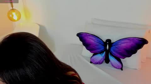 Ivy  online show from January 17, 2026, 11:59 am