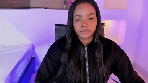 i v y  b l i s s online show from February 4, 2025, 12:11 pm