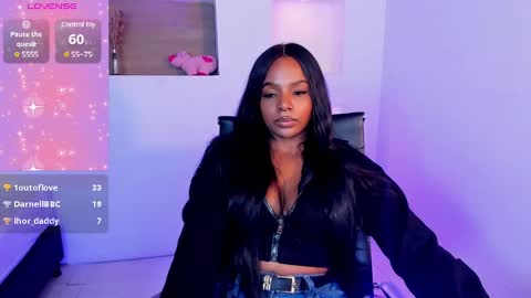 i v y  b l i s s online show from February 21, 2025, 6:37 pm