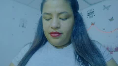 ivydesouza online show from June 7, 2026, 7:17 pm
