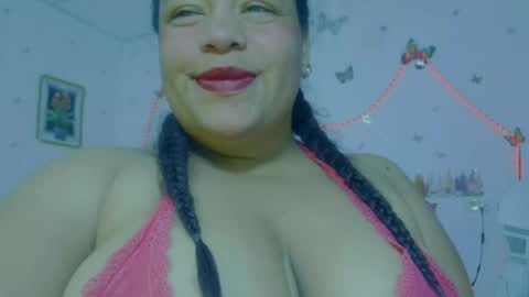 ivydesouza online show from June 9, 2026, 4:02 am
