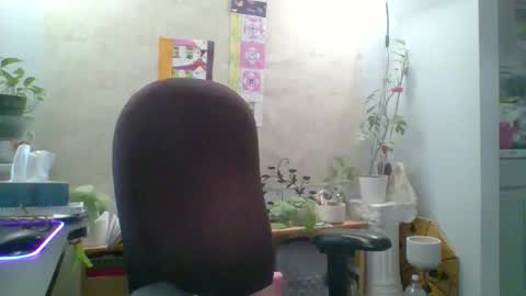 ivyjane3522 online show from April 25, 2026, 11:46 am