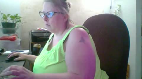 ivyjane3522 online show from May 25, 2026, 7:31 pm