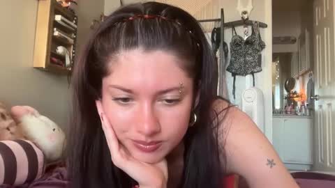 Ivy online show from February 16, 2026, 11:45 pm