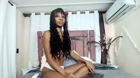 ivyrose_01 online show from May 12, 2026, 12:02 pm
