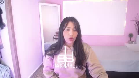 ivyshine7 online show from October 14, 2025, 3:51 am