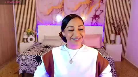 ivyshine7 online show from June 14, 2026, 7:49 pm