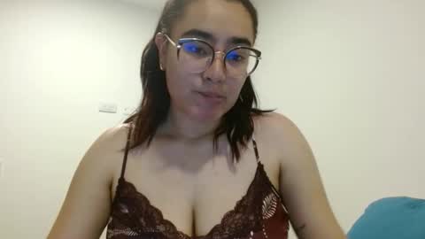 Snapshot of ivyy1_ chatting on May 14, 2026, 3:24 am Ivy online show from May 14, 2026, 3:24 am