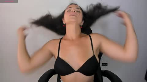 Snapshot of ivyy_scott chatting on May 26, 2026, 4:47 pm Ivvy online show from May 26, 2026, 4:47 pm