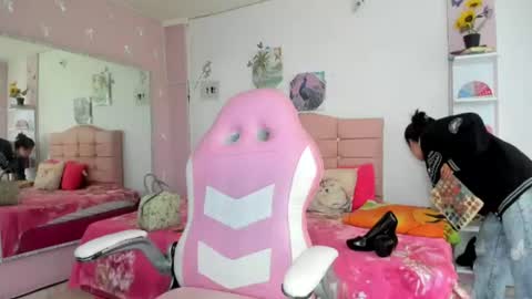 Snapshot of ivyyemerald_ chatting on July 20, 2026, 12:40 pm IVY online show from July 20, 2026, 12:40 pm