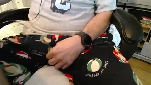 iwanttolicku40 online show from December 30, 2024, 5:55 pm