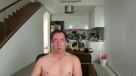 chat with me to find out online show from February 19, 2026, 3:57 am