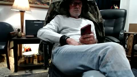 Snapshot of iwatcheral1 chatting on April 14, 2026, 2:45 pm Brian online show from April 14, 2026, 2:45 pm