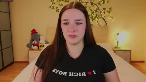 Daisy online show from May 22, 2026, 11:43 pm