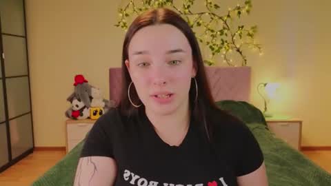Daisy online show from June 16, 2026, 2:03 am
