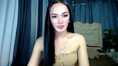 iwillcum4u_ online show from April 21, 2026, 12:11 pm